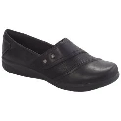 Promo 🛒 Shoes 👩 Womens BareTraps® Darma Loafers ✨